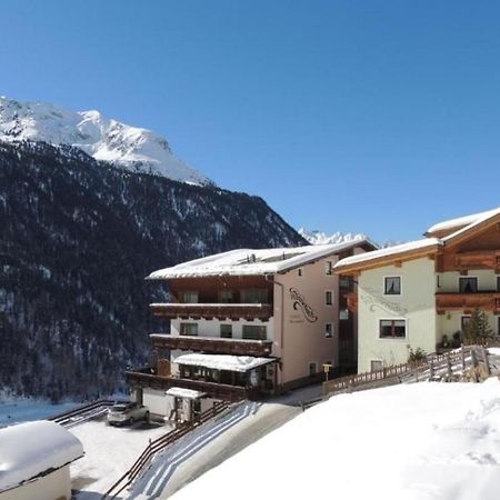 Ferienwohnungen Winnebach Gries im Sulztal Exterior foto